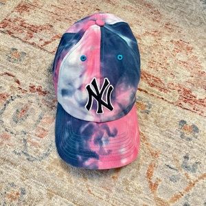 Woman’s NY hat